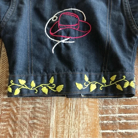 Vintage 70s Levi’s orange tab kids embroidered denim jean jacket